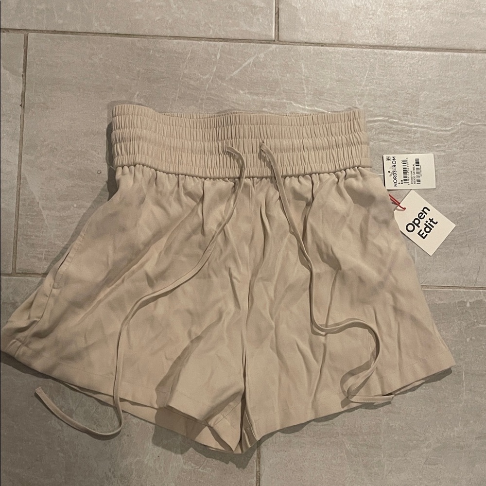Women's Tan Shorts